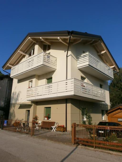 Appartamento Luminoso, Giardino, Vista Dolomiti. バゼルガ・ディ・ピネ エクステリア 写真